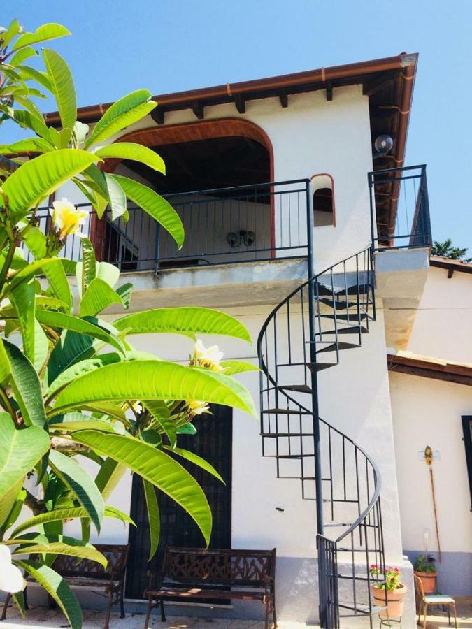 멘피 Casa Vacanza Mariaoliva 빌라 외부 사진