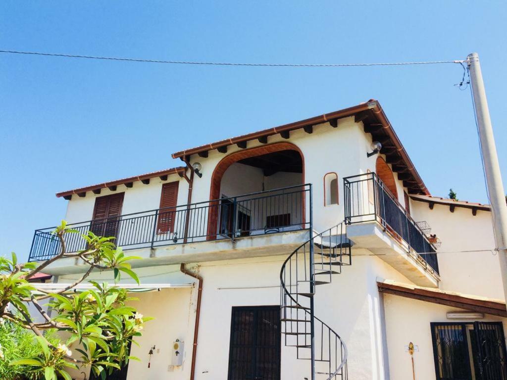 멘피 Casa Vacanza Mariaoliva 빌라 외부 사진